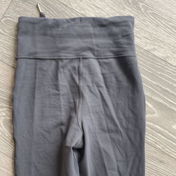 Lululemon Leggings with Pockets  - Picture 4 of 8